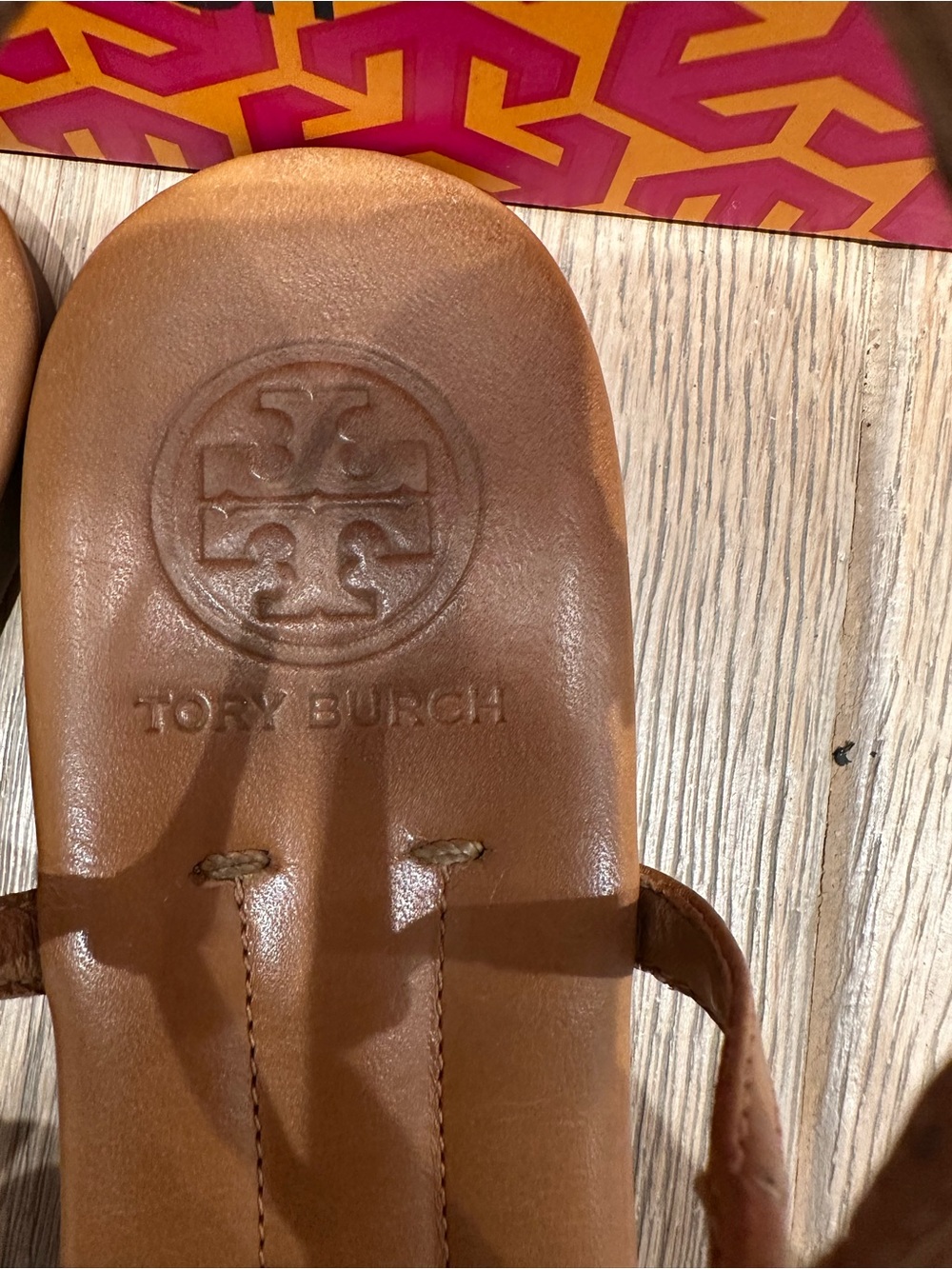 Tory Burch Emmy Thing Sandals in Tan Leather - Picture 10 of 13